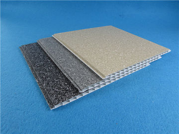 Los paneles de pared de la prenda impermeable del PVC/el panel de techo sellados calientes 250 * 5m m 25 años de garantía
