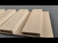 Panel de pared compuesto de plástico de madera de coextrusión de panel de pared WPC fácil de instalar