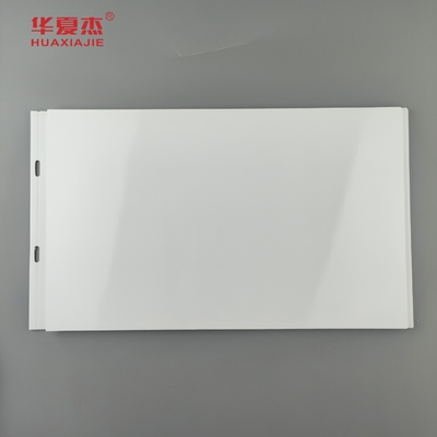 Venta caliente duradera 18' 'PVC panel de pared panel de techo 96% contenido de PVC para la decoración de la casa lavado de coches