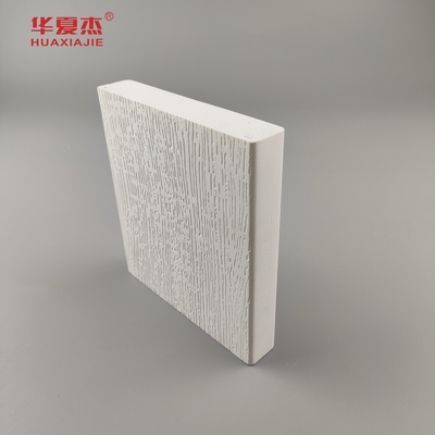 Molde de PVC de longitud personalizada La solución ideal para sus productos