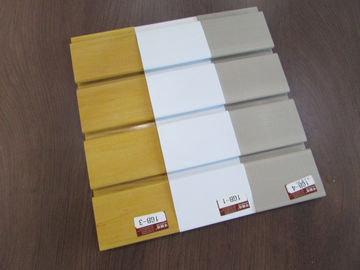 Buen precio Tablilla de anuncios compuesta resistente de la espuma del PVC de agua para el garaje en línea