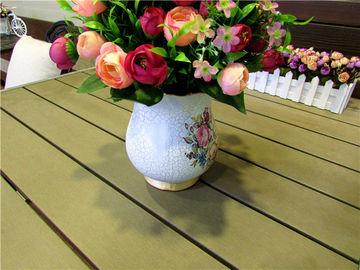 Buen precio Revestimiento plástico coloreado de la pared de los tableros de tabla del vinilo WPC con diseño modificado para requisitos particulares en línea