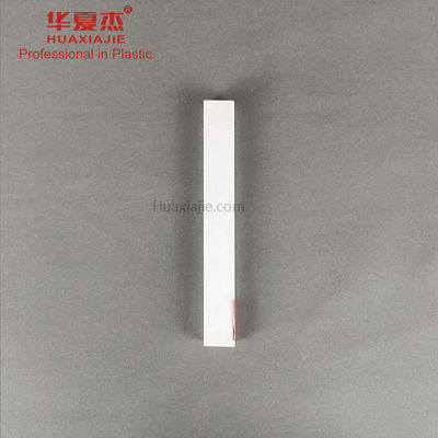 Buen precio Alto molde brillante de la cornisa del techo del Pvc de Huaxiajie para el sitio de vida del estallido en línea