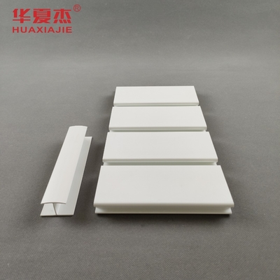 Buen precio El PVC fácil Slatwall de la instalación artesona excelente resistente de humedad en línea