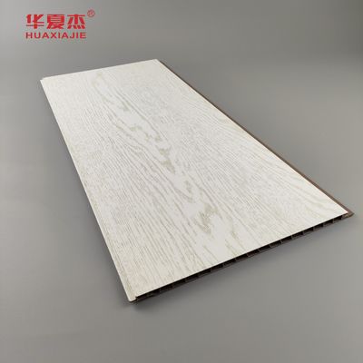 Buen precio Los paneles de pared coloridos económicos del vinilo de los paneles de pared de UPVC para las tejas de la pared En línea