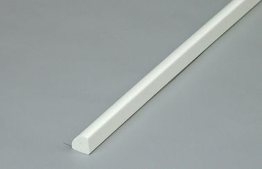 Buen precio 0,75 vinilos blancos redondos cuartos/moldeados decorativos resistentes al fuego del PVC en línea