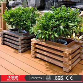 Buen precio Caja plástica de madera decorativa de la flor del compuesto WPC en jardín en línea