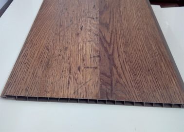 Buen precio Pared falsa plástica del Pvc del grano de madera usando proceso laminado en línea