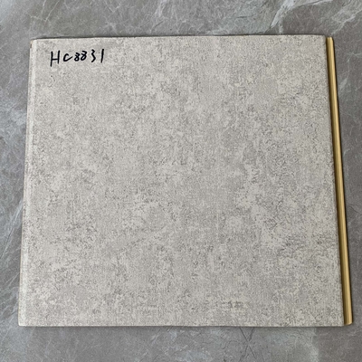 Prenda impermeable plástica laminada moderna del panel de pared de Wpc para la decoración interior