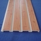 Pvc decorativo del panel de Slatwall del grano de madera natural con los ganchos del metal