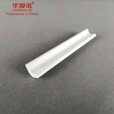 Moldeados decorativos a prueba de humedad del PVC para la decoración interior