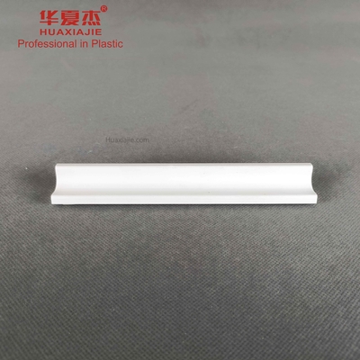 Moldeados decorativos a prueba de humedad del PVC para la decoración interior