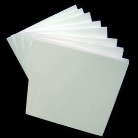 Aislamiento blanco del tablero del PVC de la tienda imputrescible de 10m m/del tablero de la espuma para decorativo