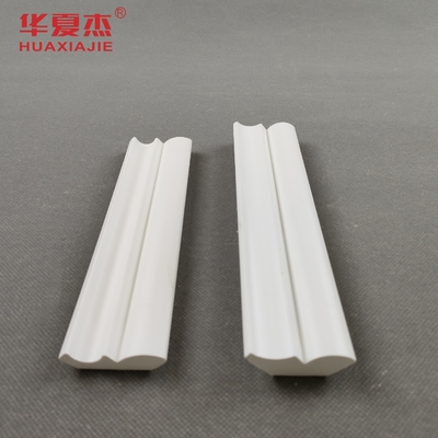 Vinyl blanco 12FT / 25/64 X 1-39/64 Coronilla de cama moldeado en PVC para la decoración de edificios