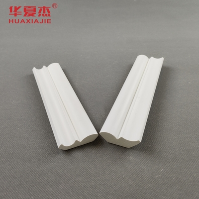 Vinyl blanco 12FT / 25/64 X 1-39/64 Coronilla de cama moldeado en PVC para la decoración de edificios