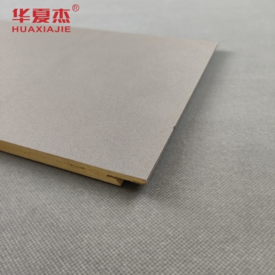 Panel de pared de WPC de superficie plana anticorrosivo 600 mm x 9 mm para decoración de interiores