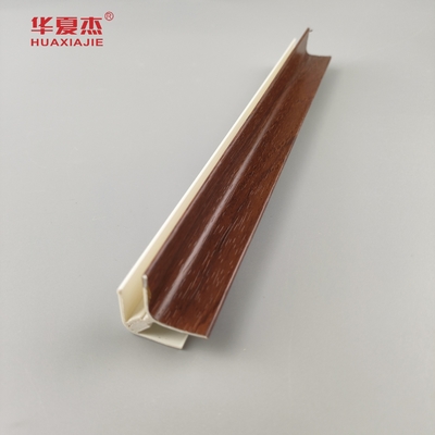 Blanco celular de la laminación del ajuste del PVC del casquillo de extremo del PVC modificado para requisitos particulares