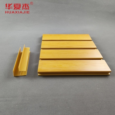 Moldeados decorativos fuertes del PVC de los paneles de pared del almacenamiento del Pvc de Slatwall los 4ft los 8ft