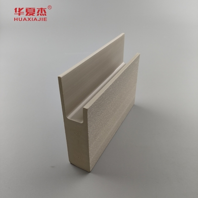 Cuadro de puertas de alta calidad de Wpc con carcasa plana de J canal de madera de grano de Wpc
