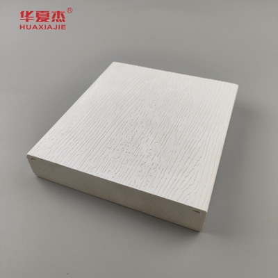 Venta en caliente Plancha de recorte Vinyl blanco 5/4IN*6IN*12FT Plancha de moldeado con patrón de madera de PVC
