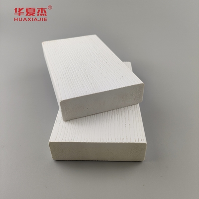 Gratuito plancha de acabado de vinilo blanco 5/4inx4inx12ft moldeado de espuma de pvc ecológico perfil de pvc para decoración residencial