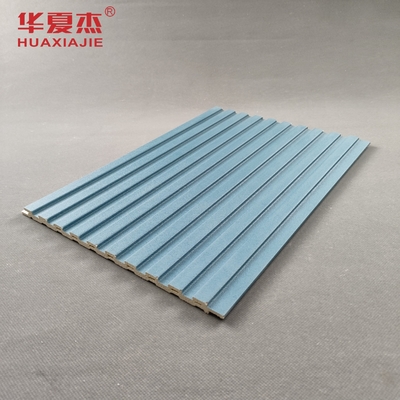 Panel de pared y techo de madera plástica compuesta (WPC) impermeable para uso exterior