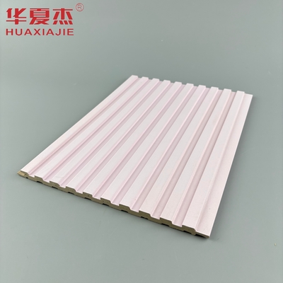 Panel de pared de wpc laminado de diseño moderno rosa para decoración de paredes en el hogar