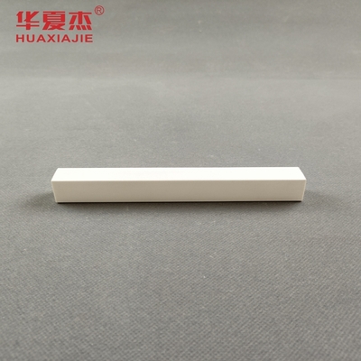Rectángulo de longitud personalizada molde de recorte de PVC para ambientes interiores en blanco