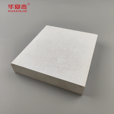 Molde de PVC de longitud personalizada La solución ideal para sus productos