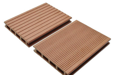 Buen precio Pisos compuestos sólidos del plástico de Skidproof del Decking del hueco WPC en línea