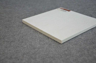 Buen precio El moldeado para uso general plano del ajuste del PVC de los tablones del ajuste sacó el 10ft/los 7ft/los 8ft en línea