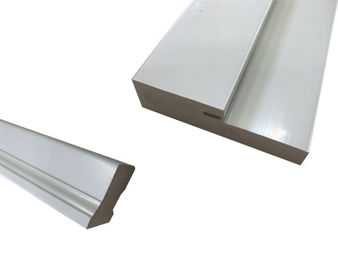 Buen precio Alto clavo que sostiene el SGS blanco del arquitrabe del molde del ladrillo de la puerta del perfil de Wpc pasado en línea