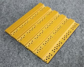 Buen precio Los paneles de techo compuestos fonoabsorbentes de WPC para el sitio interior en línea