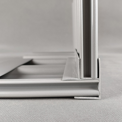 Garaje modificado para requisitos particulares de extrudado de Grey Pvc Slatwall Panels For