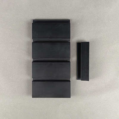 Buen precio Slatwall plástico impermeable deja de lado negro para el sitio de vida del estallido en línea