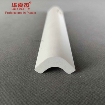 Moldeados decorativos a prueba de humedad del PVC para la decoración interior