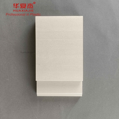 Buen precio Moldeado de alta densidad del ajuste del Pvc decorativo para la decoración de la pared de la casa en línea