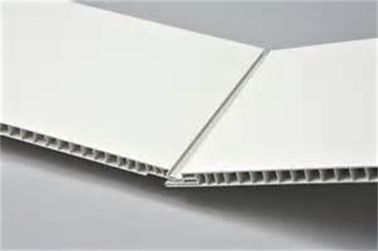 Buen precio Los paneles de techo simples blancos del Pvc cubren/los paneles de pared del cuadrado UPVC en línea