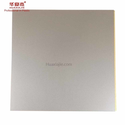Buen precio El panel de pared de Wpc del hogar 2800*600*9m m interiores para la decoración interior en línea