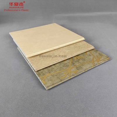 Buen precio El panel de pared a prueba de humedad durable del Pvc decorativo para la pared 200m m x 16m m de la casa en línea