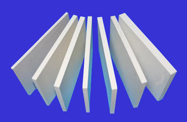 Buen precio Tablero celular de la espuma del PVC del PVC del SGS de la espuma del color de madera rígido compuesto del tablero en línea