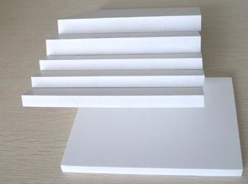 Buen precio resistente de agua blanco de encargo de la hoja del PVC de la espuma del tablero de la espuma del PVC de 5m m - de 35m m Hygeian en línea