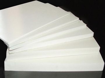 Buen precio Superficie plana del PVC de la espuma del tablero de la hoja de alta densidad de la espuma plástica para la decoración en línea