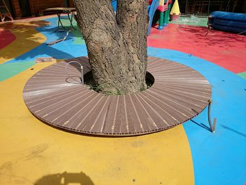 Buen precio Perfiles plásticos dirigidos del piso del Decking compuesto de madera de la cubierta WPC en línea