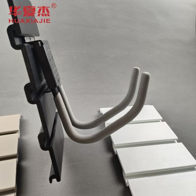 Buen precio Paneles de pared de almacenamiento de PVC gris, 4 pulgadas, slatWall PVC GARAGE PANEL en línea