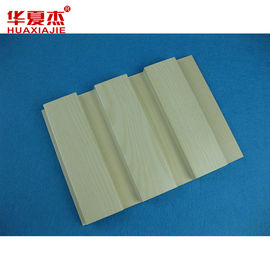Buen precio El panel de pared decorativo interior del beige WPC del revestimiento interior de la pared en línea