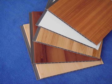 Buen precio Tejas de techo laminadas / tejas de techo de PVC panel de pared de pvc para restaurante en línea