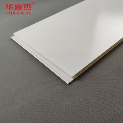 Calidad Panel de PVC de alta calidad de 16 pulgadas Panel de pared de PVC Blanco Liso Decoración del lavado de coches Fábrica