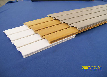 Buen precio Los paneles del PVC Slatwall del impermeable para el sistema Panelings de la pared del sótano del garaje en línea