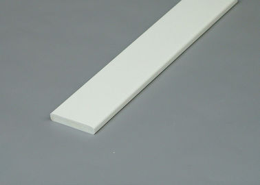 Buen precio Perfiles blancos del tablero/PVC del ajuste del PVC decorativo de los moldeados/del enrejado del PVC de la viruta en línea